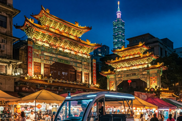 DaytimeStar.com: Exploring Taipei in a Self-Driving Gharry